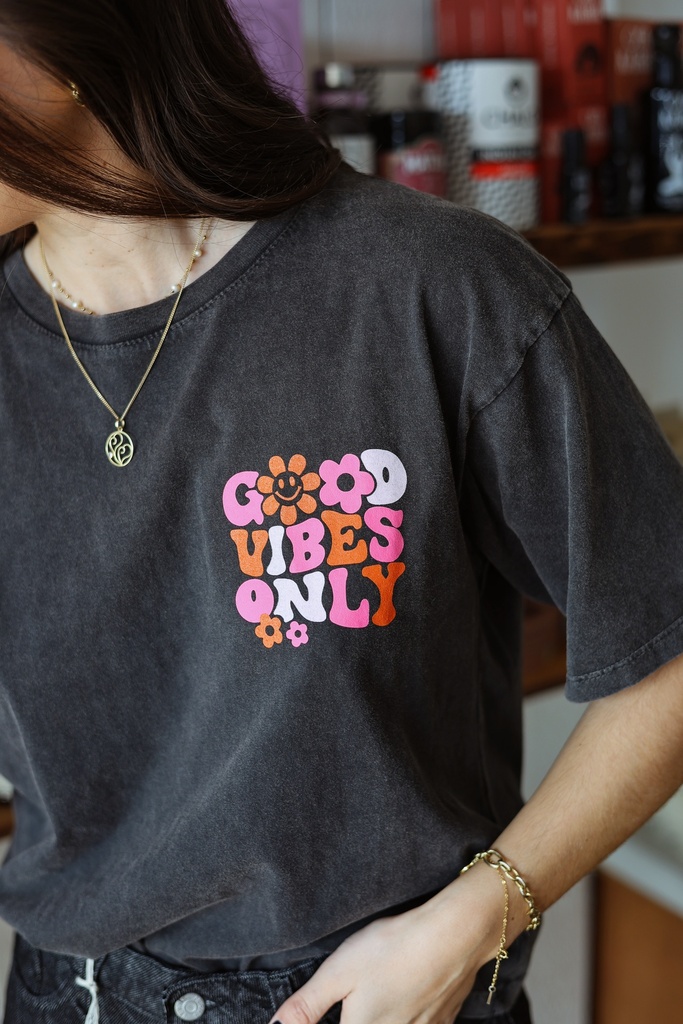 T-shirt Good Vibes 