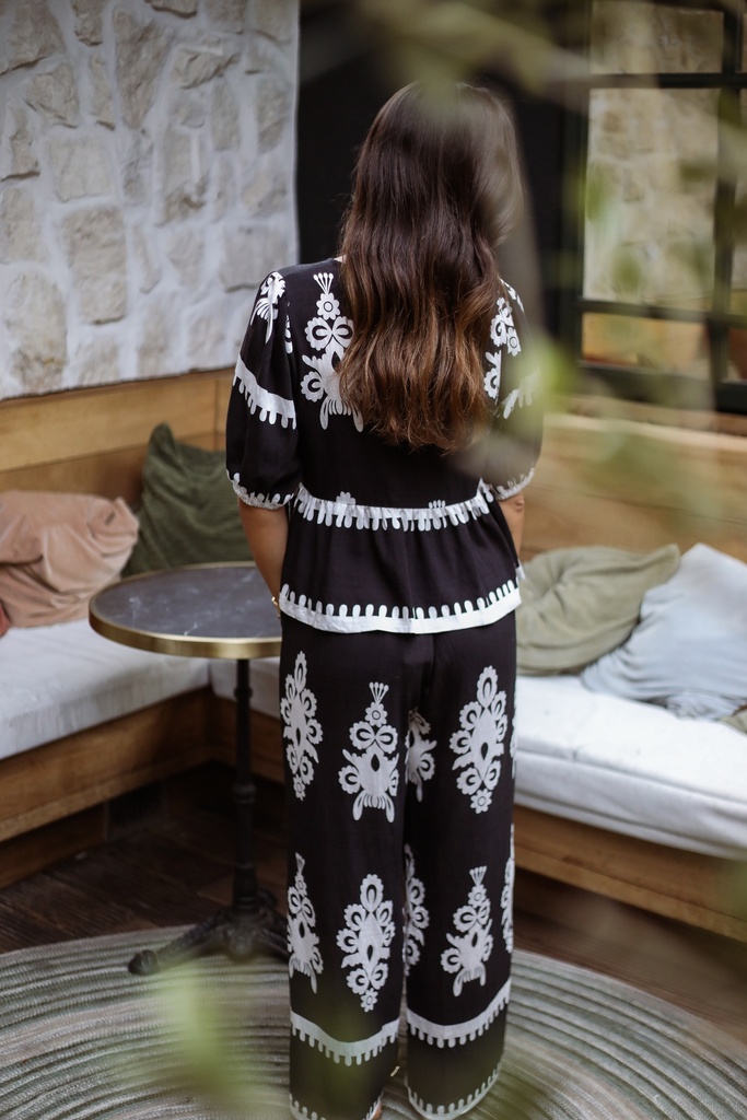 Pantalon Black Lucy 