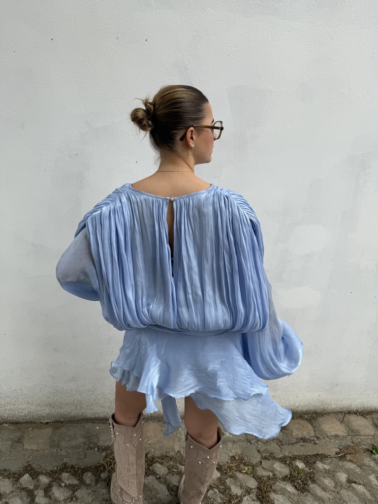 Robe Blue
