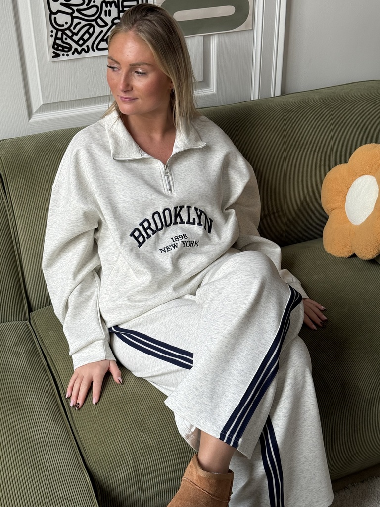 Ensemble Jog Brooklyn