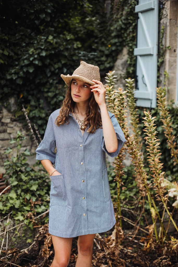 Robe Philippine  (S-M)